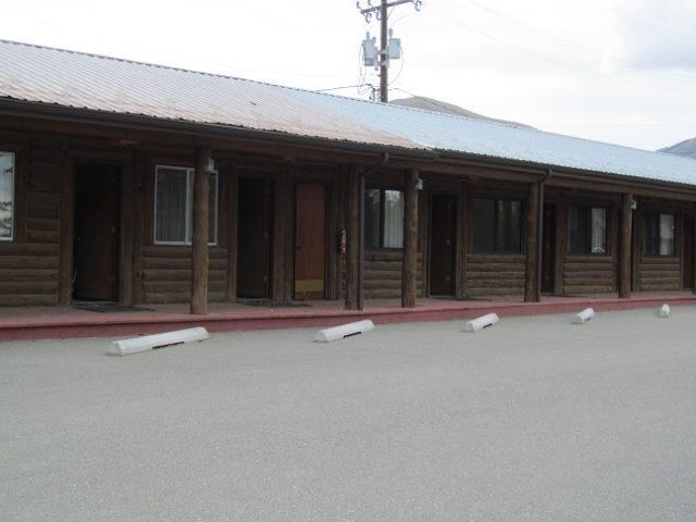 Motel High Country 2*
